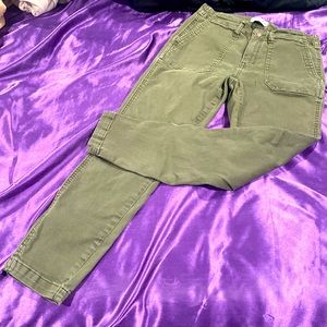 Studio Blue size 27 utility style skinny pant. Olive green. Great pockets
